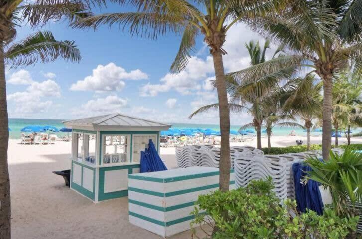 Beachfront Resort - Pool - Ocean View Balcony- Gym Miami Beach Exterior photo
