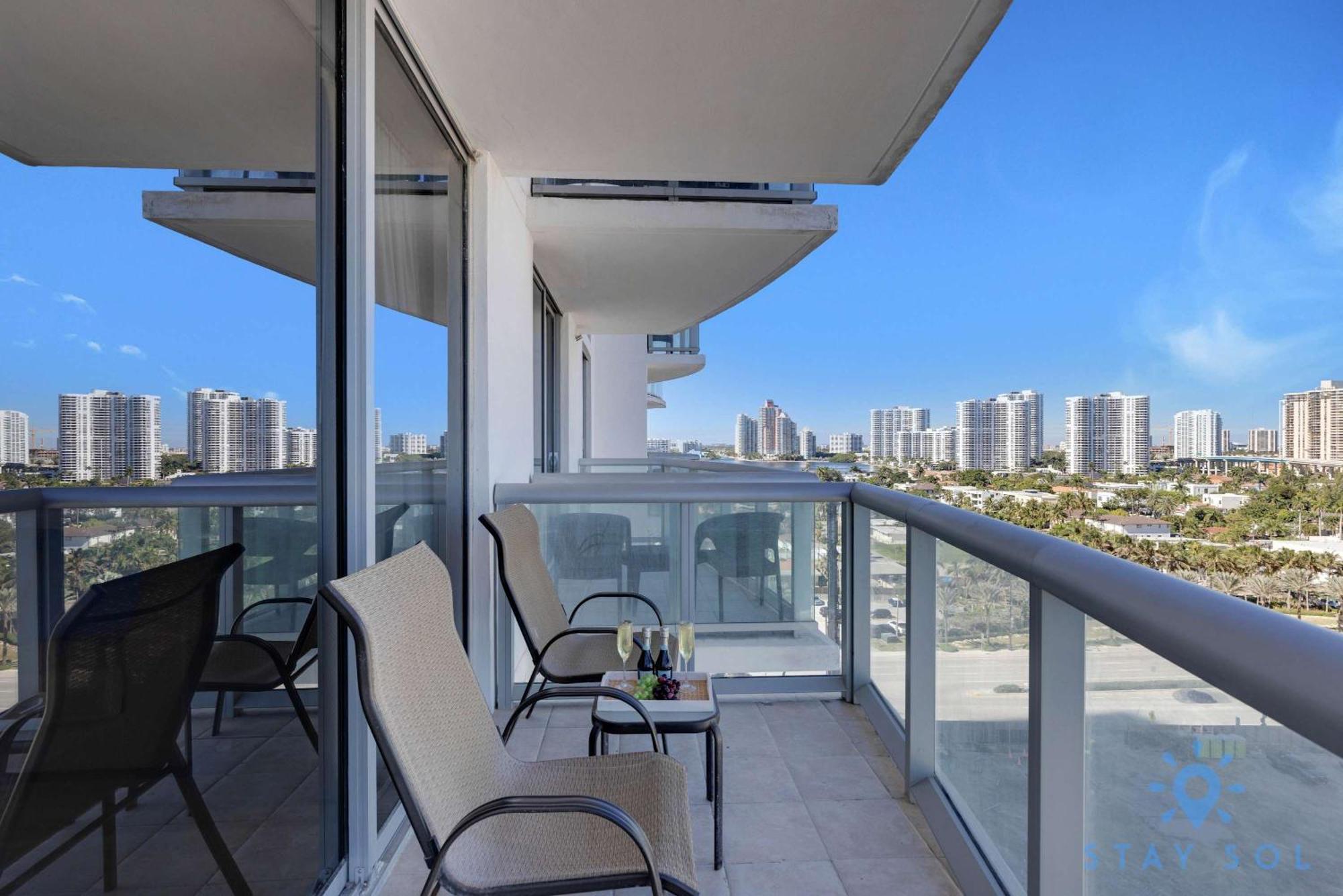 Beachfront Resort - Pool - Ocean View Balcony- Gym Miami Beach Exterior photo