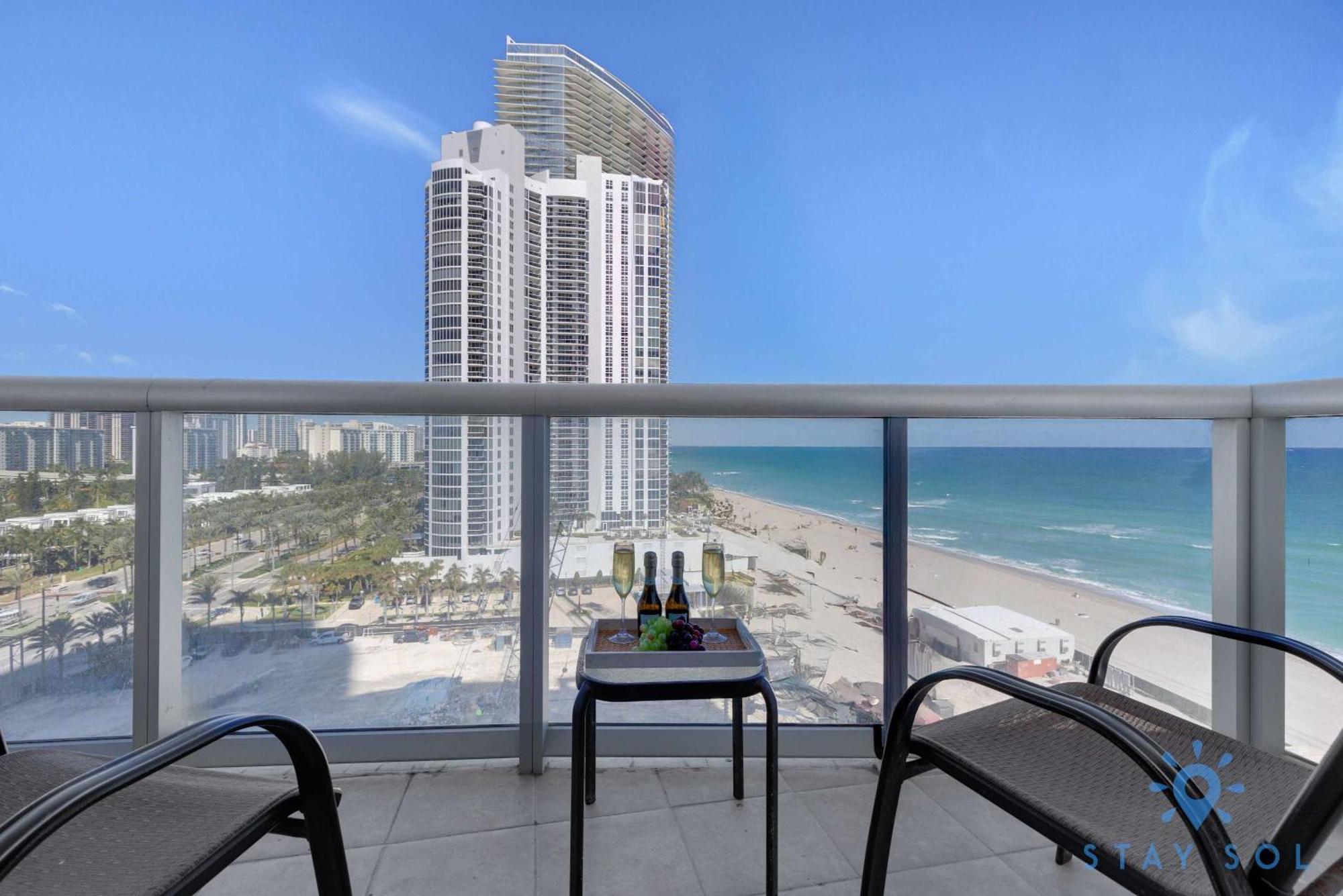 Beachfront Resort - Pool - Ocean View Balcony- Gym Miami Beach Exterior photo